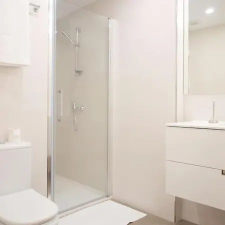 Precioso Wifi, Aparcamiento, Piscina En Apartment Llanes